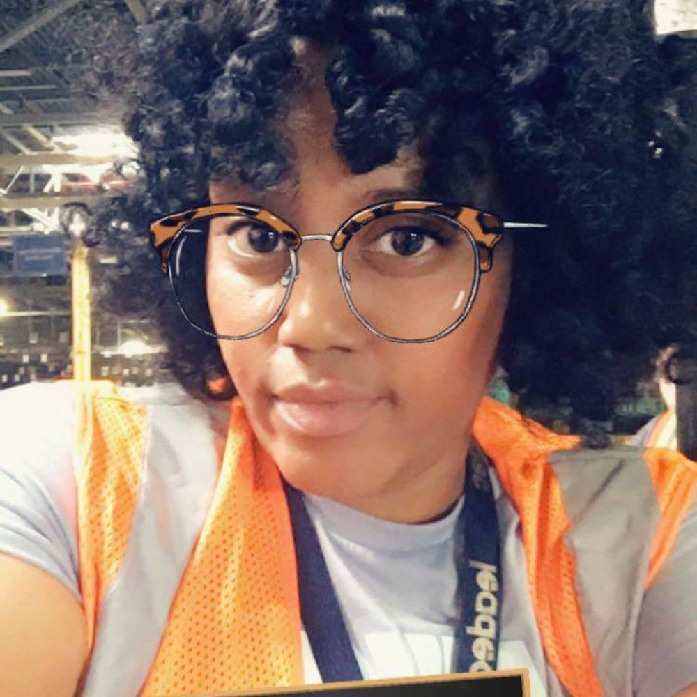 Meet your Posher, Tashia